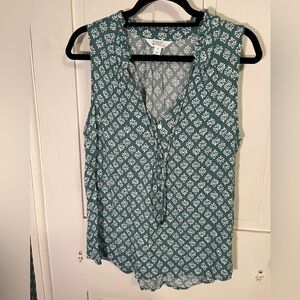 Market & Spruce Green Patterned Blouse